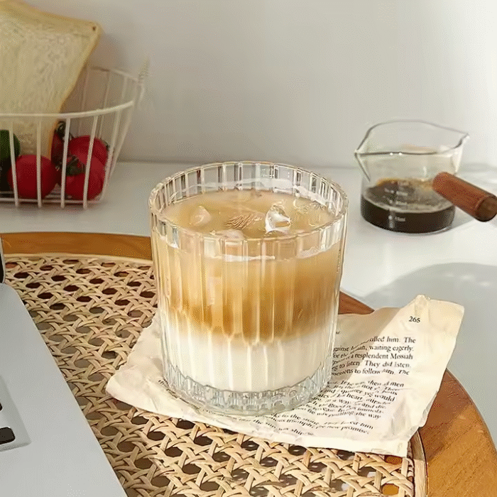 Retro relief glass cup